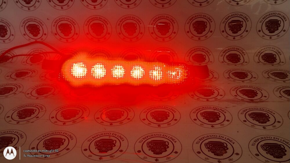 IMG_20250807_110444394_HDR Chevrolet Malibu 08-12 Luz Freno Medallón OEM LED GM 15271122