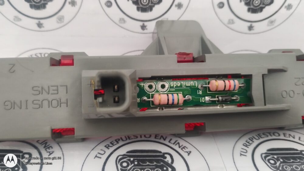 IMG_20250807_110631252 Chevrolet Malibu 08-12 Luz Freno Medallón OEM LED GM 15271122