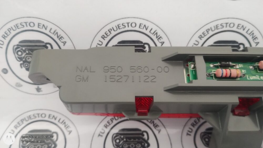 IMG_20250807_110641947 Chevrolet Malibu 08-12 Luz Freno Medallón OEM LED GM 15271122
