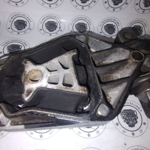 Mercedes-benz Cla 200 2014 Soporte Motor Trasero A2462401209