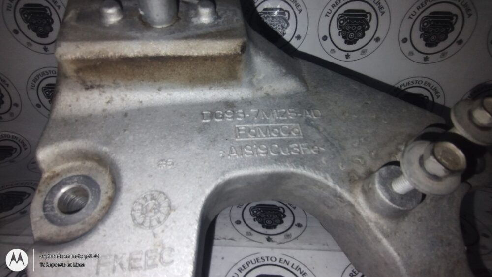 Ford Fusion Titanium 2.0l Soporte De Caja Dg93-7m125-ad Oem