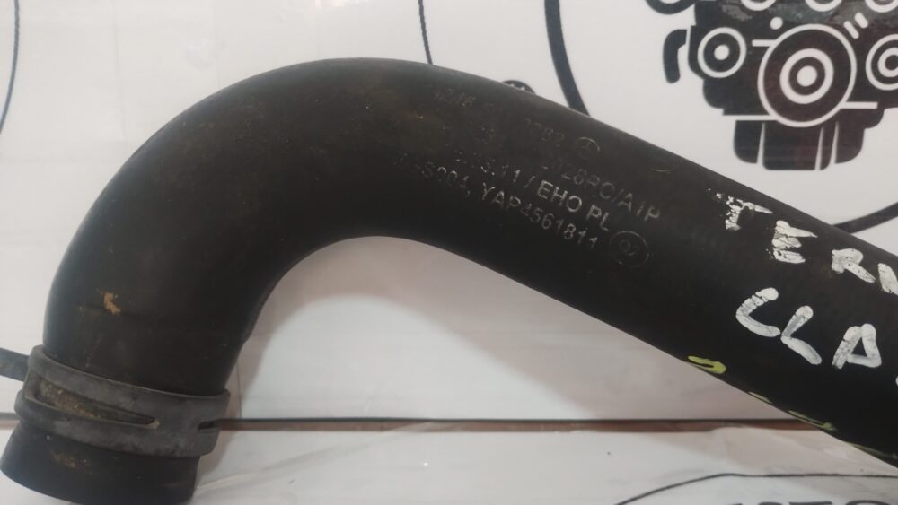 Mercedes-Benz CLA 200 2014 Manguera Radiador Derecha A2465010282