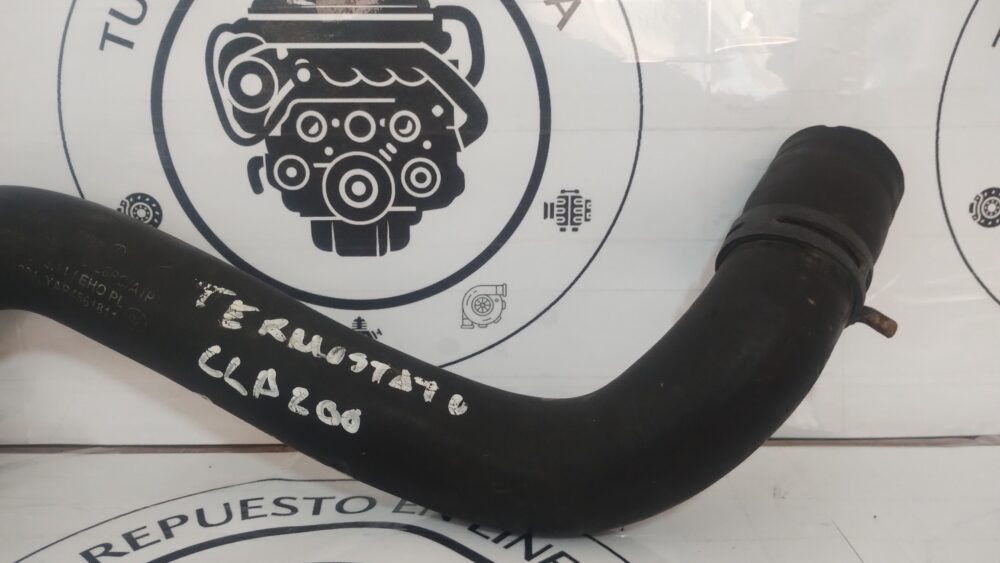 Mercedes-Benz CLA 200 2014 Manguera Radiador Derecha A2465010282