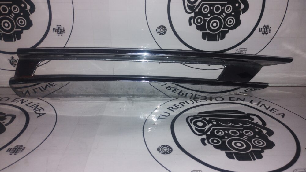 Mercedes-Benz ML 350 2012-15 Moldura Niebla Derecha A166 885 1474