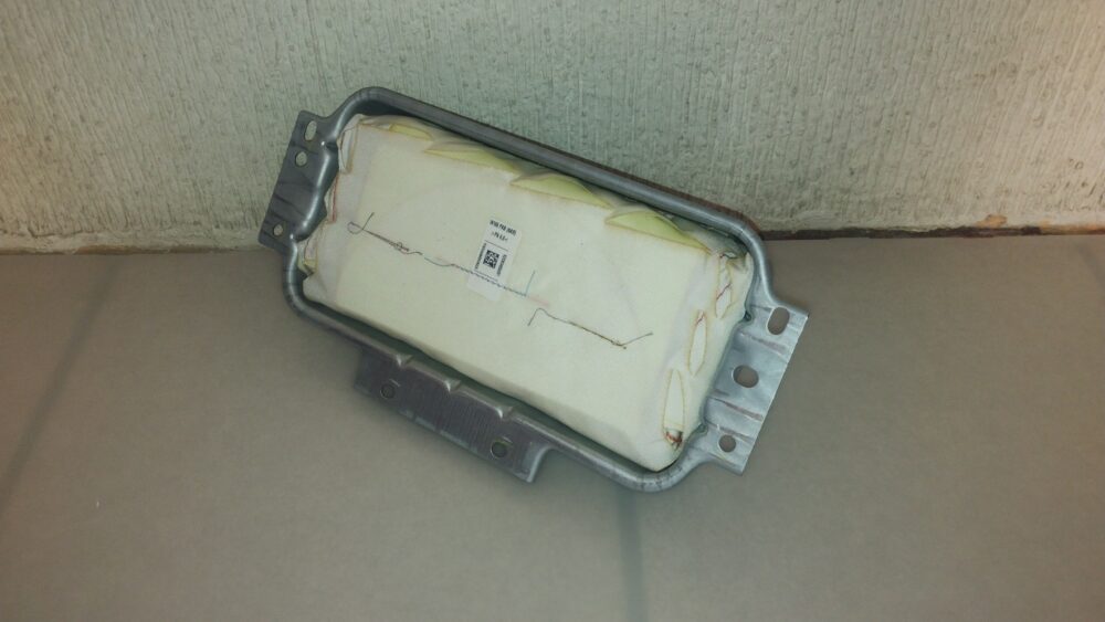 Mercedes-Benz ML 350 AMG 12-15 Bolsa Aire Tablero Pasajero OEM A1668602402