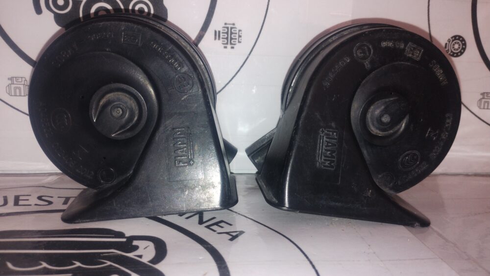 Mercedes-Benz ML 350 AMG 2014 Juego Claxon 400/500Hz OEM