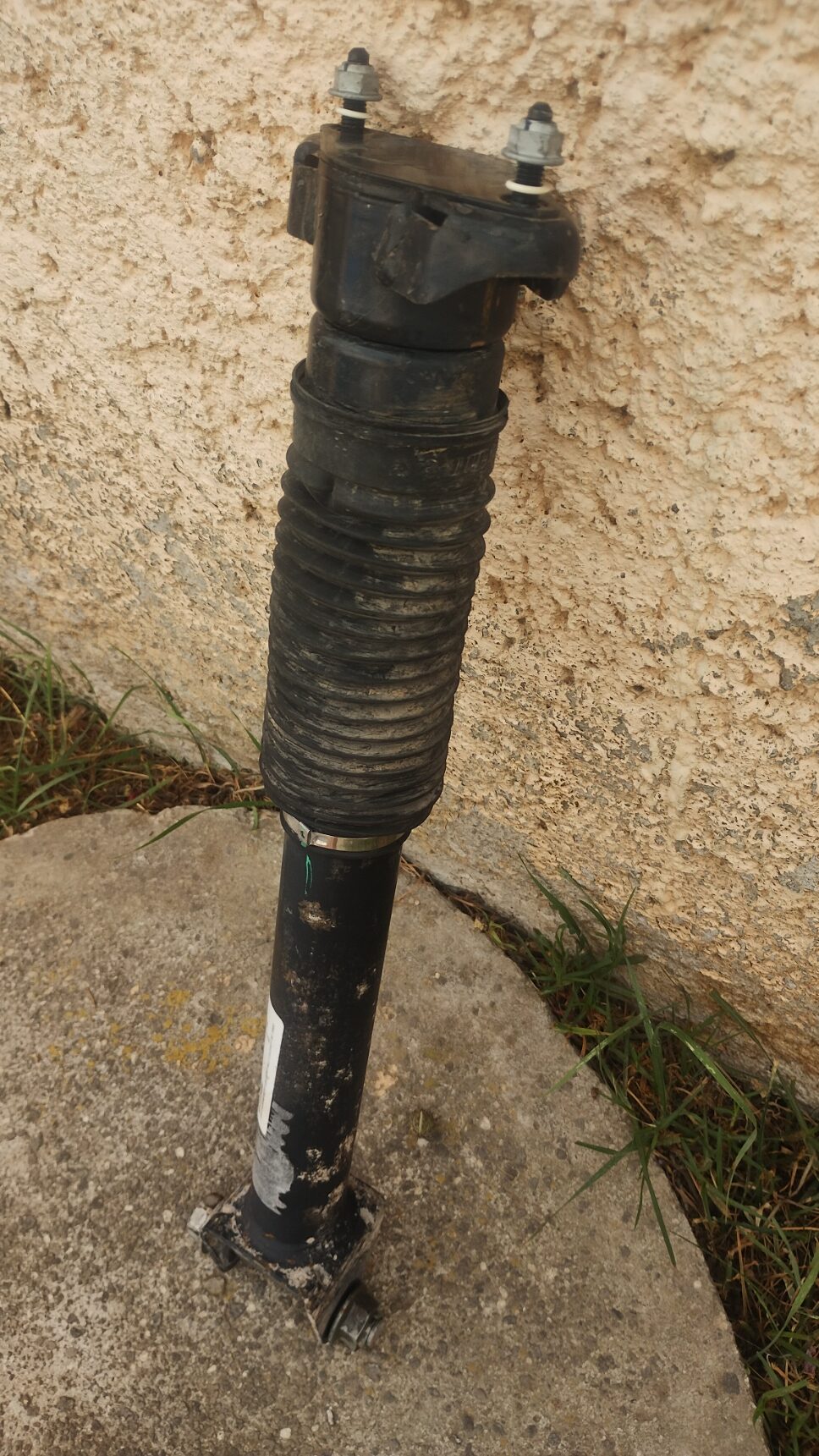 Mercedes-Benz ML 350 AMG 2012-2015 Amortiguador Trasero Izq OEM A1663261500