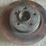 Mercedes-Benz CLA 200 2014 Disco Freno Trasero Izquierdo Con Maza OEM A2463340006