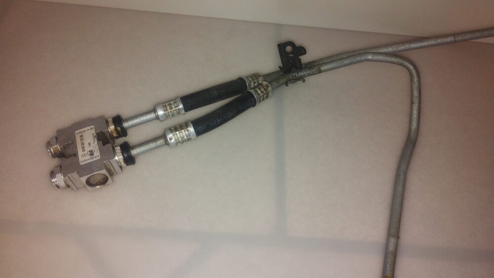 Mercedes-Benz ML350 2012-2015 Linea Enfriador ATF OEM A1645010265