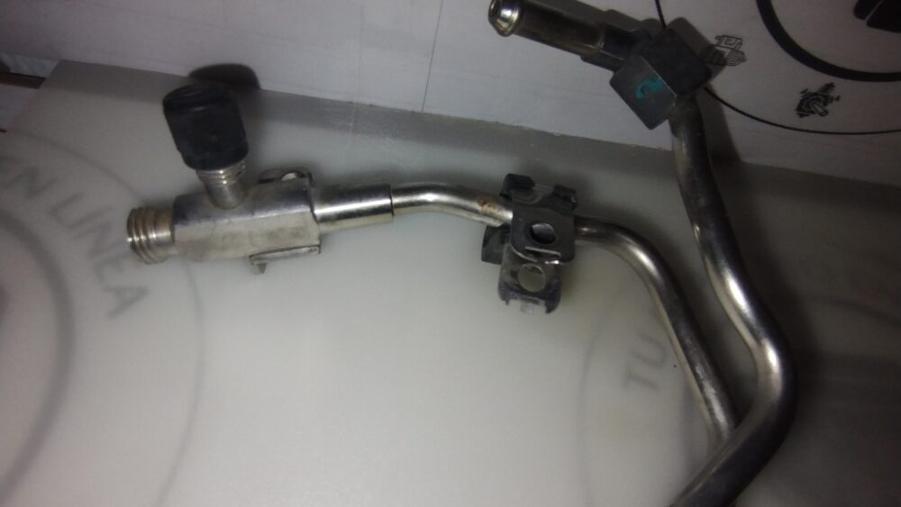 Mercedes-Benz ML350 2012-2015 Línea Combustible OEM A2760702332