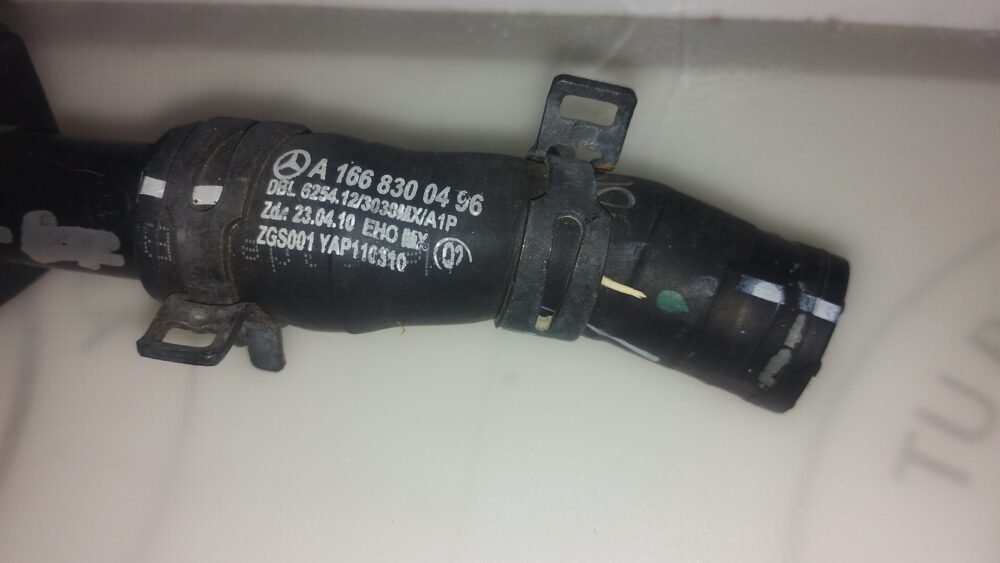 Mercedes-Benz ML350 2012-2015 Manguera Refrigerante OEM A1668300496