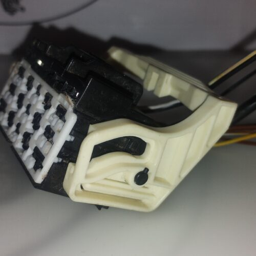 Ford Fusion 13-16 Conector BCM Tablero 43 Pines Delphi OEM