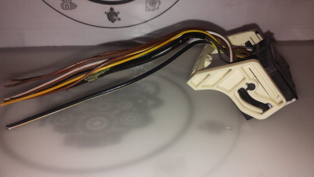 Ford Fusion 13-16 Conector BCM Tablero 43 Pines Delphi OEM