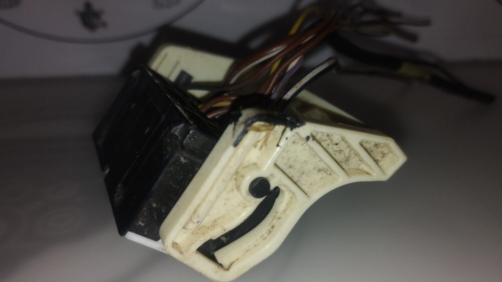 Ford Fusion 13-16 Conector BCM Tablero 43 Pines Delphi OEM