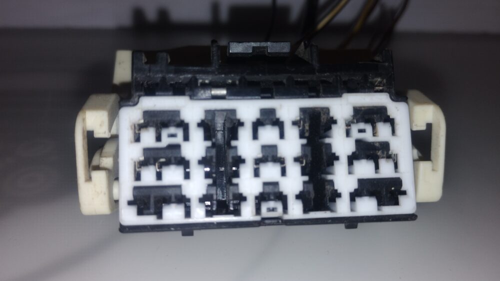 Ford Fusion 13-16 Conector BCM Tablero 43 Pines Delphi OEM