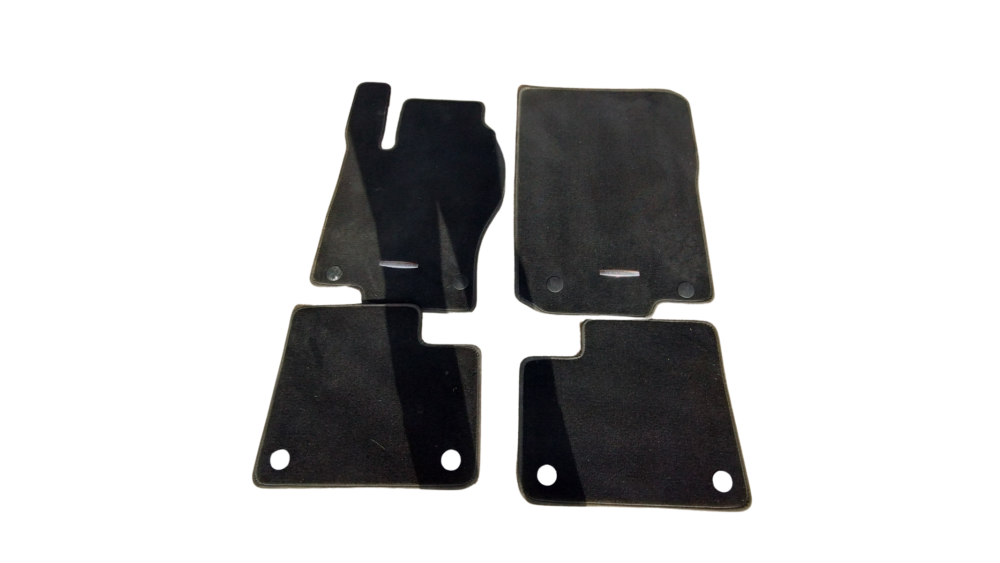 bc6d99af-89ff-4be9-88a6-f40ab6573daf Mercedes-Benz ML 350 AMG 12-15 Juego Tapetes OEM Originales