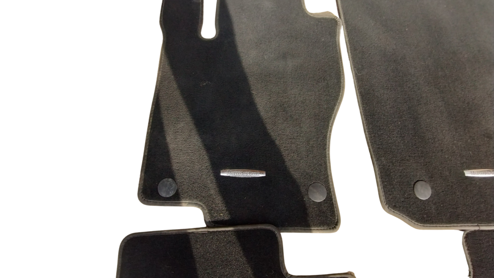 cd525f32-2eb4-4d4a-bf4e-255a993e0930 Mercedes-Benz ML 350 AMG 12-15 Juego Tapetes OEM Originales