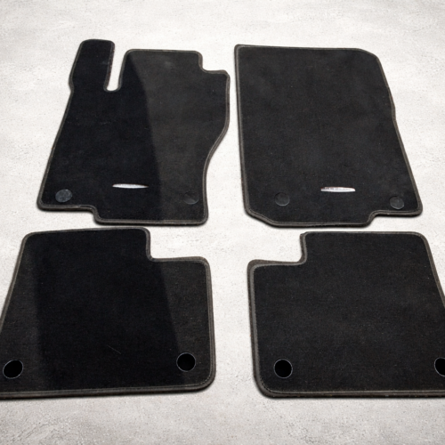 d408729c-0977-4075-ae77-479c86accad0 Mercedes-Benz ML 350 AMG 12-15 Juego Tapetes OEM Originales