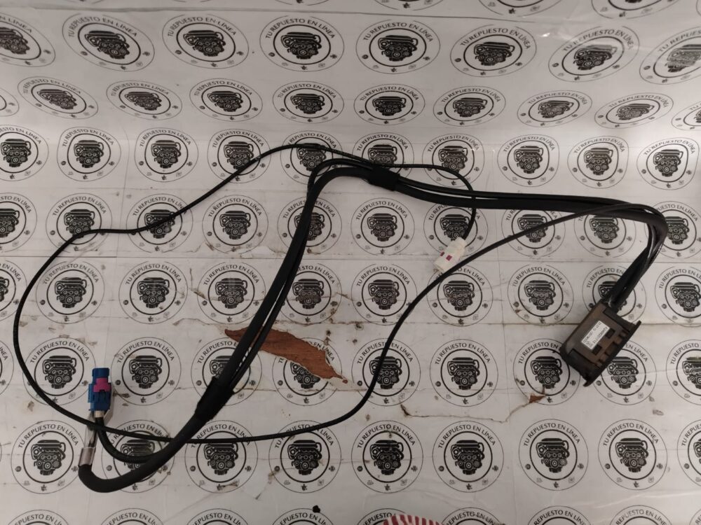 Mercedes CLA 200 2014 Puerto Multimedia USB Aux A 246 820 1715