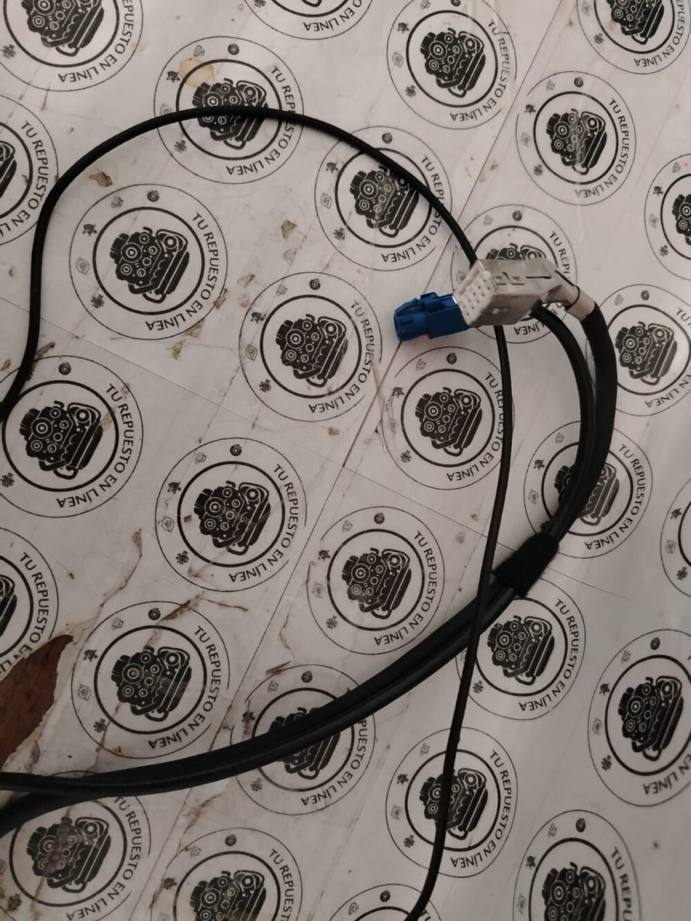 Mercedes CLA 200 2014 Puerto Multimedia USB Aux A 246 820 1715