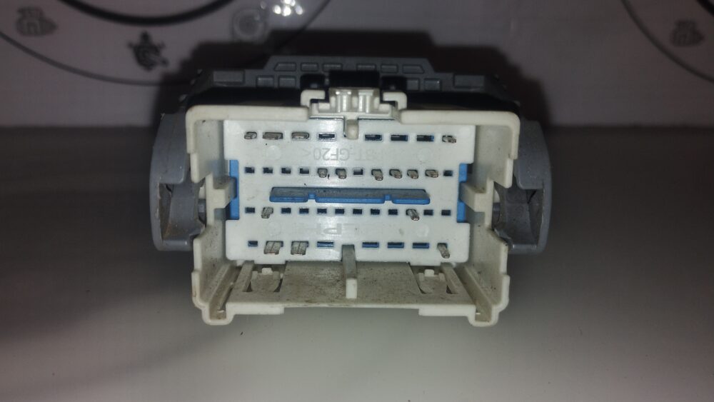 Ford Focus 2013-2016 Conector BCM 40 Pines Mixto OEM Delphi