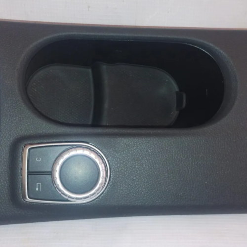 Captura de pantalla 2025-07-26 170631 Mercedes-benz Cla 200 Portavasos Central/modulo Para Estereo