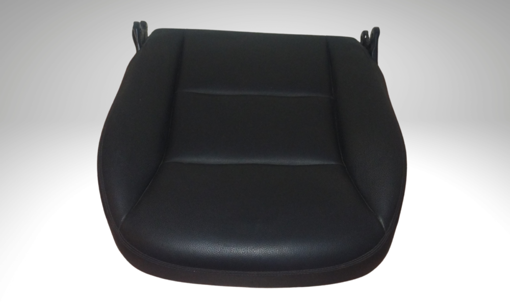 Mercedes-benz Cla 200 2014 Asiento Piel Negra Original Izquierda
