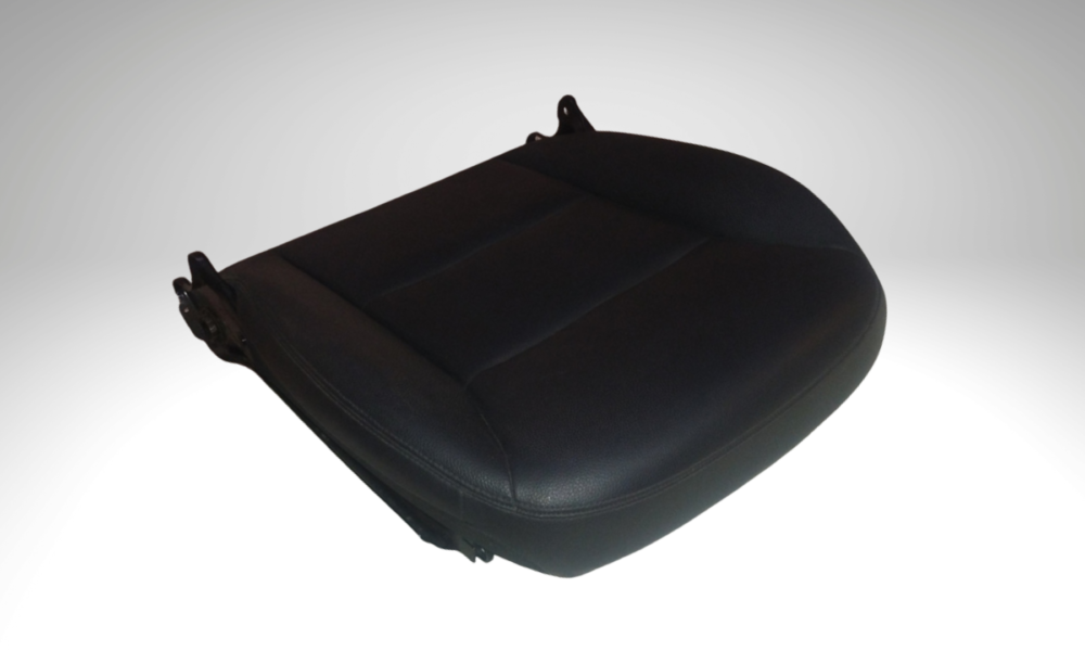 Mercedes-benz Cla 200 2014 Asiento Piel Negra Original Izquierda