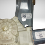 Ford Focus 2012-2014 Motor Elevador Vidrio Del Der Con Guia