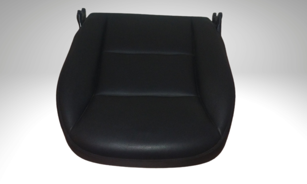 Mercedes-benz Cla 200 2014 Asiento Piel Negra Original Izquierda