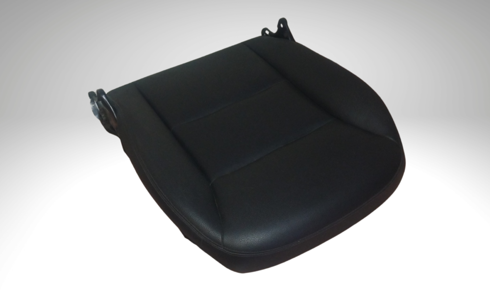 Mercedes-benz Cla 200 2014 Asiento Piel Negra Original Izquierda