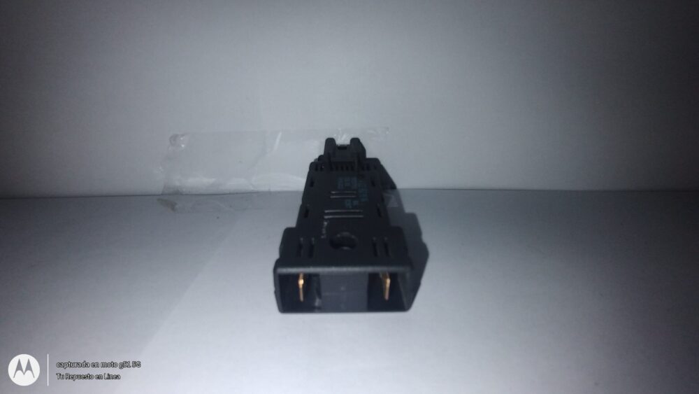 IMG_20250514_183026595 Mercedes-benz Cla 200 2014 Amplificador Antena A2229020004