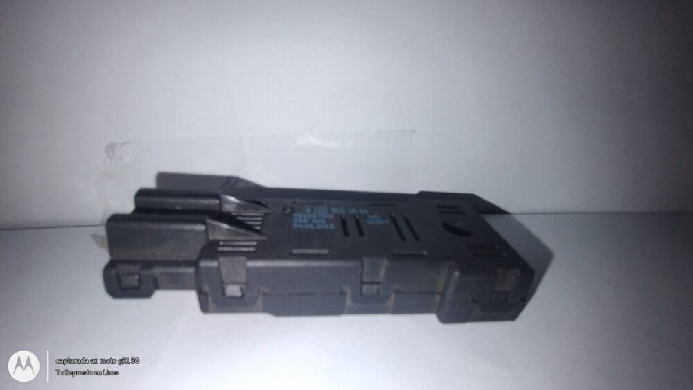 IMG_20250514_183039482 Mercedes-benz Cla 200 2014 Amplificador Antena A2229020004