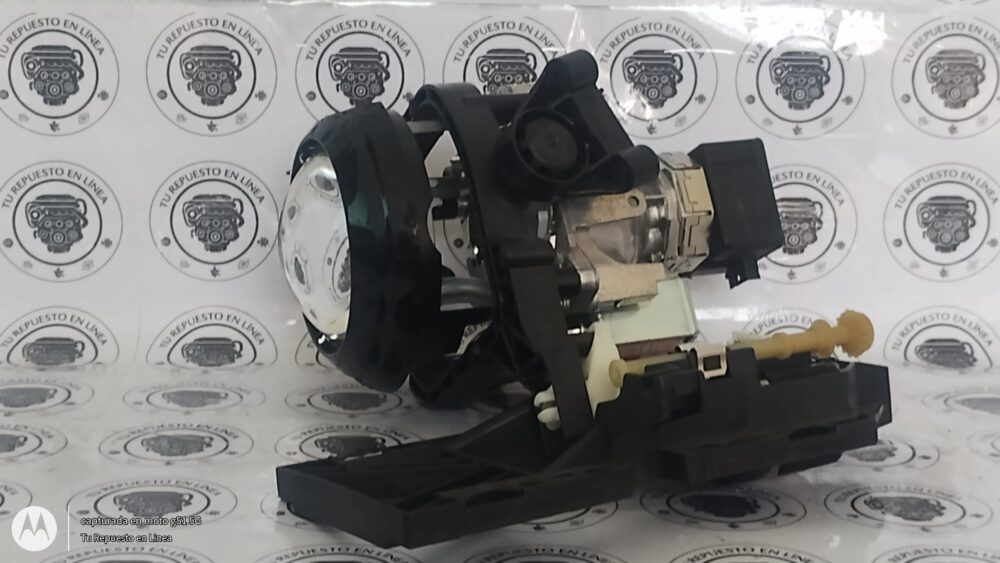 Mercedes-benz Cla 200 2014 Faro Derecho Ojo De Ángel Oem