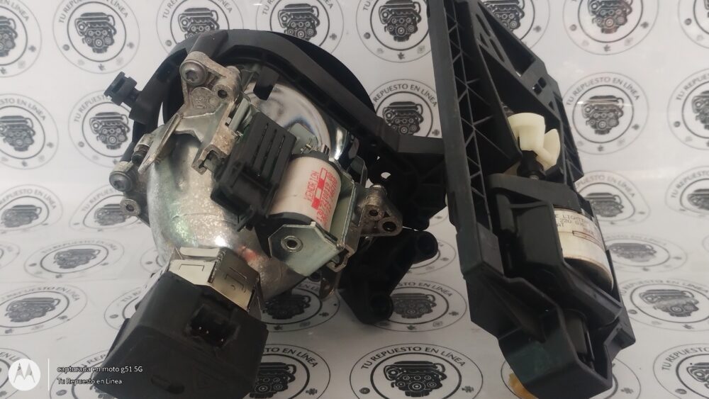 Mercedes-benz Cla 200 2014 Faro Derecho Ojo De Ángel Oem