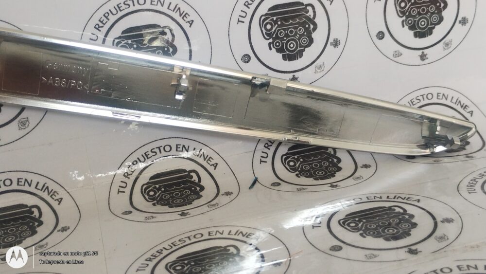 Mercedes-benz Cla 200 2013-2016 Moldura Puerta Izquierda Del