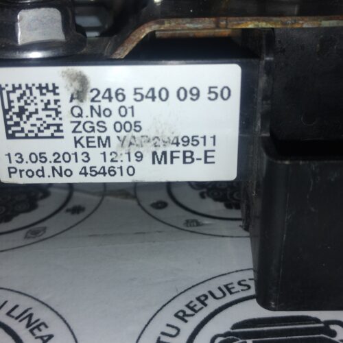Mercedes-benz Cla 200 2014 Caja De Fusibles A2465400950