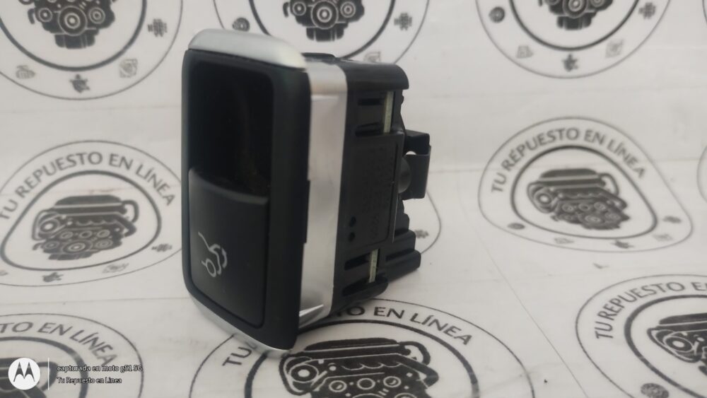 IMG_20251014_125736629 Mercedes Benz Cla 200 Botón Apertura Cajuela A2129059200