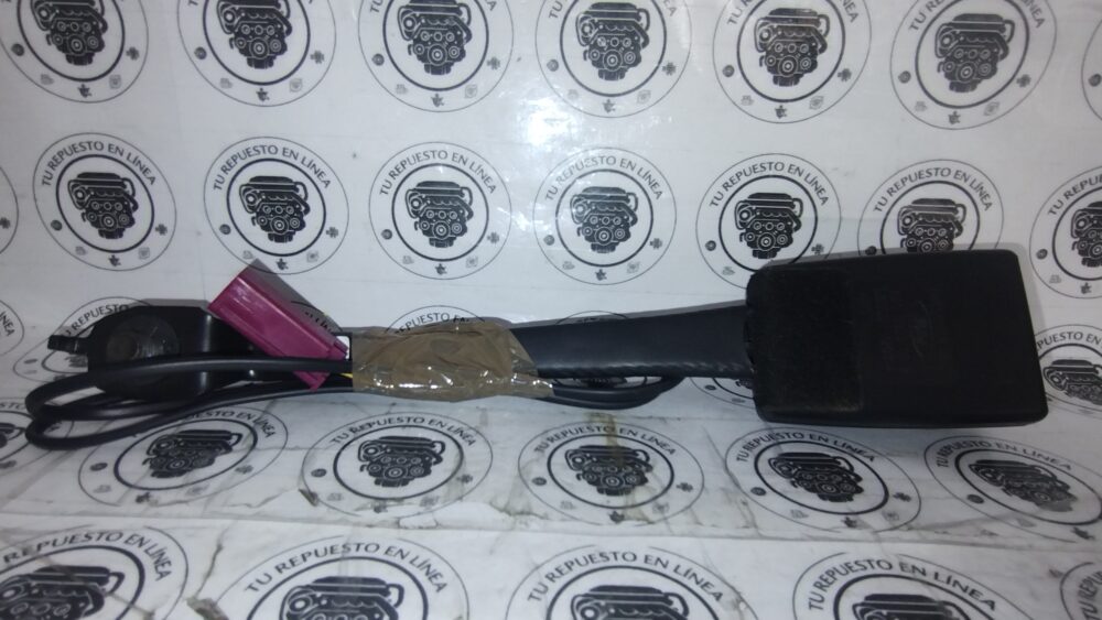 IMG_20251126_105807106 Ford Focus 2012-2015 Trend Broche Cinturón Der Bm51-61208abw