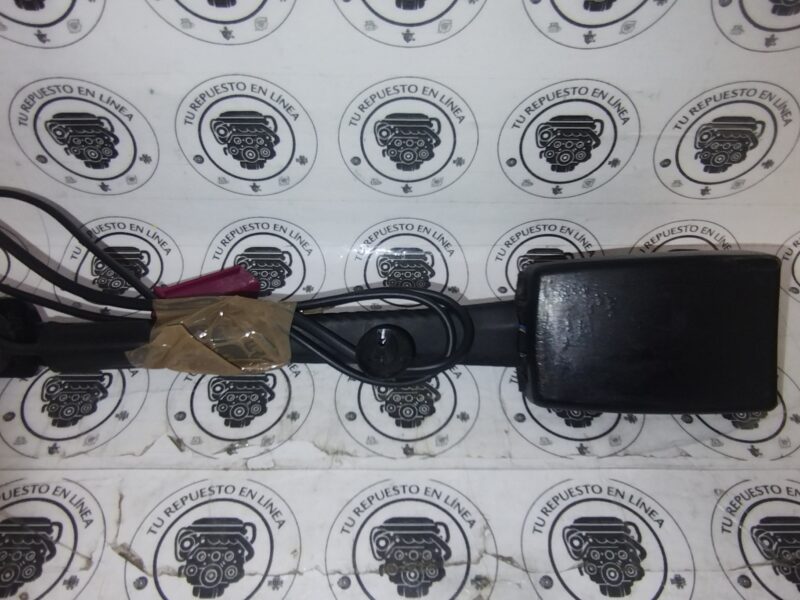 IMG_20251126_111916605 Ford Focus 2012-2015 Trend Broche Cinturón Der Bm51-61208abw