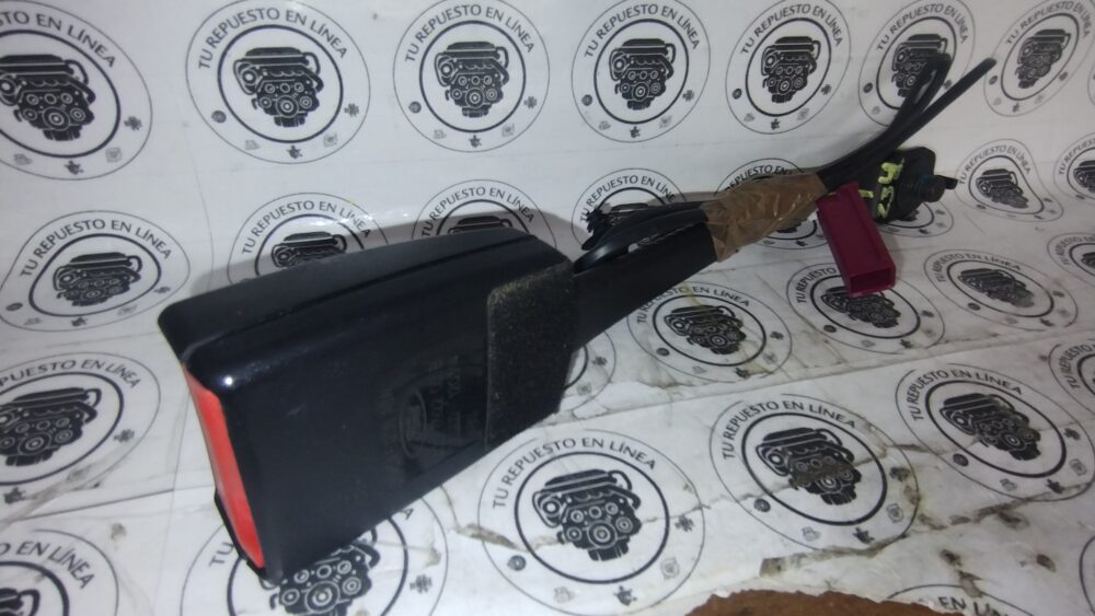 IMG_20251126_111944366 Ford Focus 2012-2015 Trend Broche Cinturón Der Bm51-61208abw