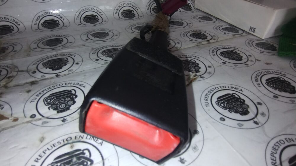 IMG_20251126_112003795 Ford Focus 2012-2015 Trend Broche Cinturón Der Bm51-61208abw