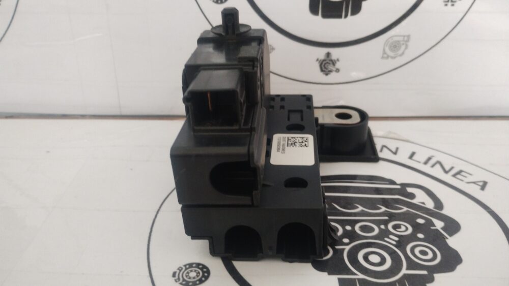 Ford Fusion Titanium 2.0l 14-16 Caja Fusibles Du5t14a094ed