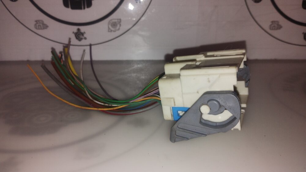 Ford Focus 2013-2016 Conector BCM 40 Pines Mixto OEM Delphi