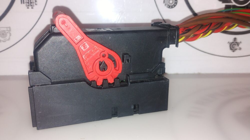 Mercedes-Benz CLA 200 13-16 Conector EPB Freno Mano Hembra