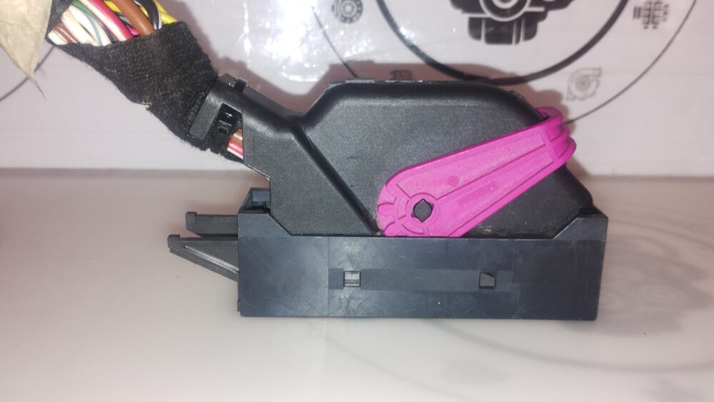 Mercedes-Benz CLA 200 13-16 Conector Módulo ECU 32 Pines