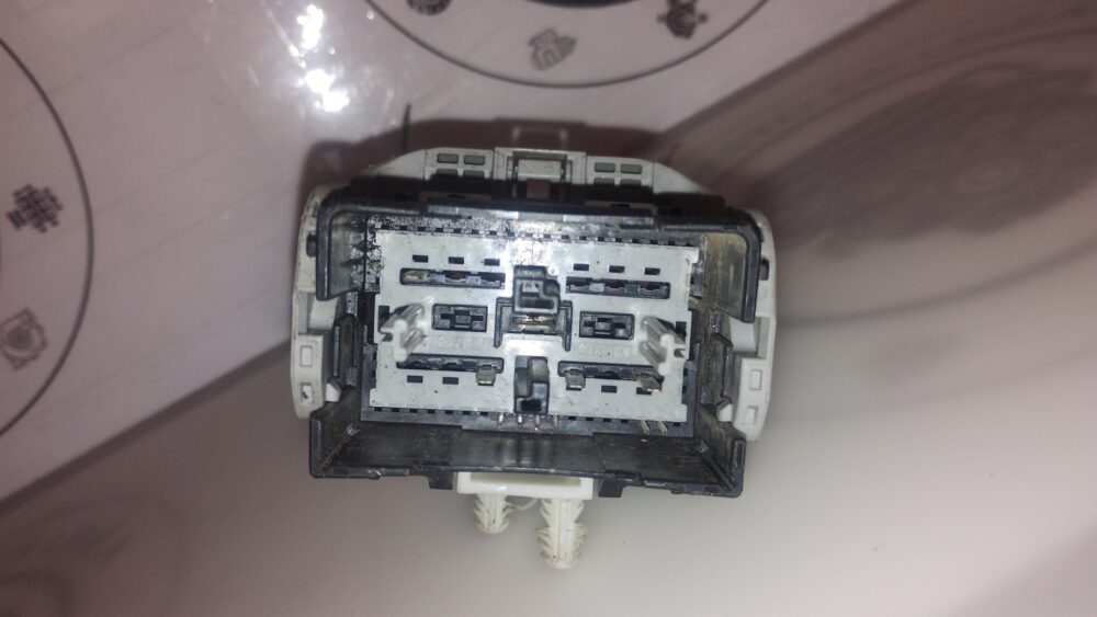 Ford Fusion / Focus 12-16 Conector Bcm 59 Pines Macho