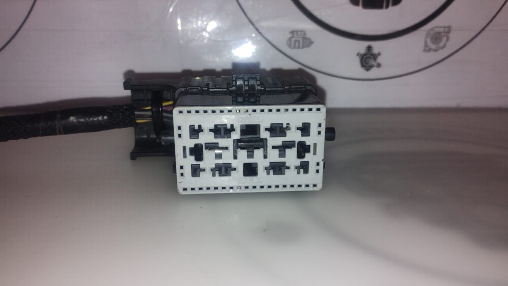 Ford Fusion / Focus 12-16 Conector Bcm 59 Pines Hembra
