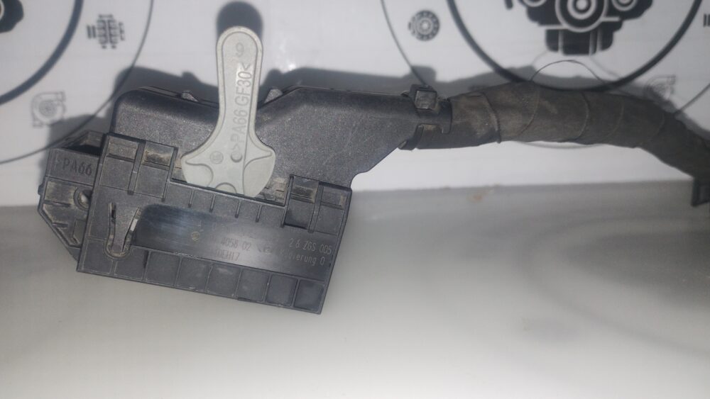 Mercedes-Benz CLA 200 14 Conector Módulo SAM BCM A0265458726