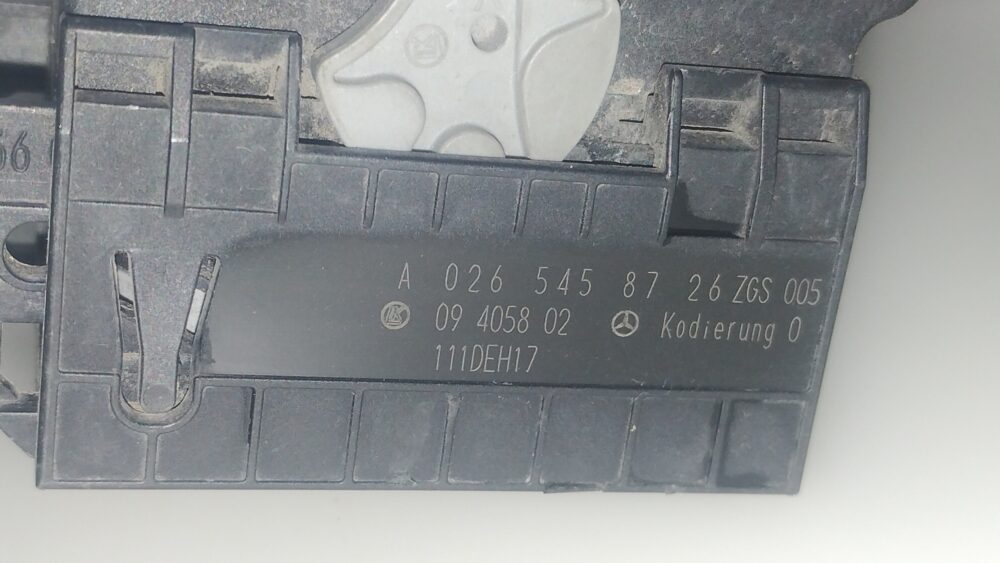 Mercedes-Benz CLA 200 14 Conector Módulo SAM BCM A0265458726